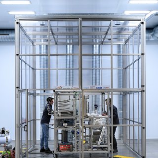 Studenten bouwen bat­terij op basis van water­stof. Is dit de heilige graal van de energietransitie?