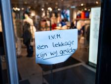Meerdere winkels op de Lijnbaan sluiten deuren vanwege waterlekkage