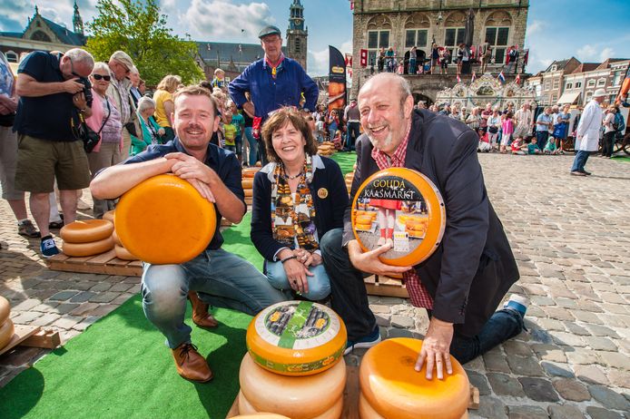Ronald van Rossum (rechts) is zes jaar lang centrummanager geweest. Nu wordt gezocht naar een opvolger.