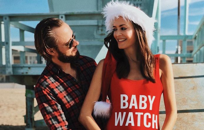 Astrid Coppens kondigde op Instagram aan dat ze haar eerste kindje verwacht.