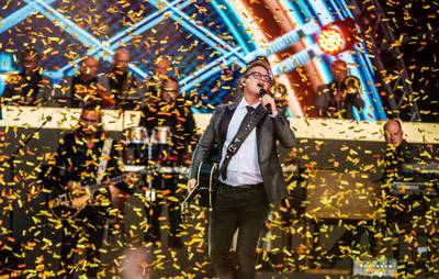 Veiligheid concert Guus Meeuwis aangescherpt, langere wachtrijen voor publiek