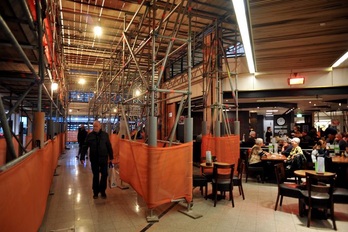Winkelcentrum Walburg in Zwijndrecht tijdens de verbouwing.
