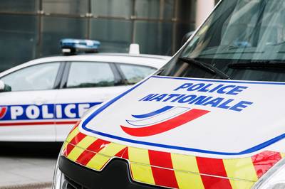 Vier doden onder wie drie politieagenten bij zwaar verkeersongeval net over Belgische grens
