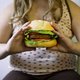 Meer kans op vroege dood voor kind van obese moeder