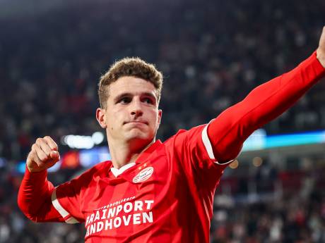 PSV wint besloten oefenwedstrijd tegen Helmond Sport met scorende Guus Til als aanvoerder