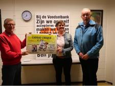 Stichting Eemlijn doneert geld aan Amersfoortse voedselbank