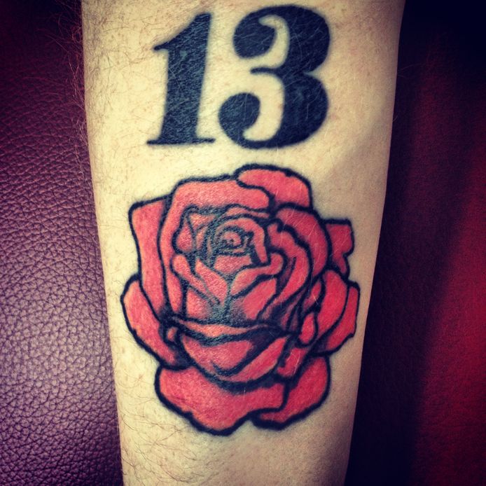 De  13-tatoeage van Maarten.