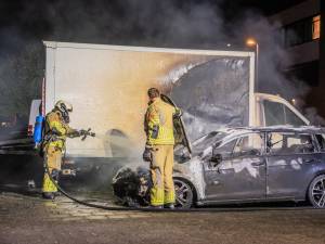 Auto en bakwagen beschadigd bij brand op Jan Cornelisz. Maylaan in Utrecht