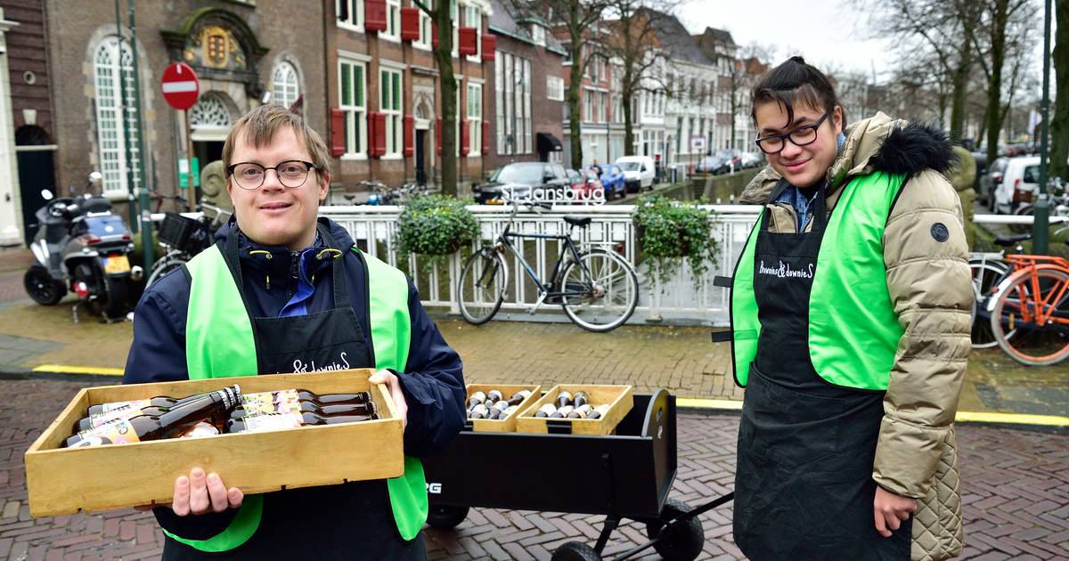 Medewerkers van Brownies&downieS gaan bier cateren en B&B