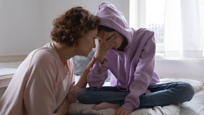 Grote zorgen over depressieve pubermeiden: 'Wachtlijst slinkt, maar deze groep blijft groeien’
