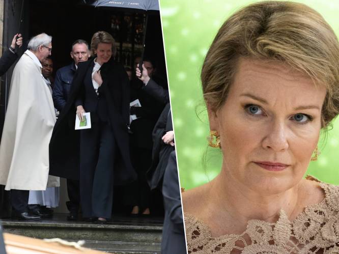 Na verlies derde dierbare in één week tijd: koningin Mathilde woont begrafenis overleden oom bij