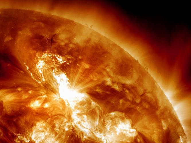 Wetenschappers vinden sporen van krachtigste zonnestorm ooit: “Nieuwe uitbarsting kan moderne technologie helemaal verstoren”