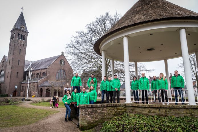 Archieffoto van de organisatie van Spring 2022! Ook dit jaar staan ze met hun evenementen op de Markt in Waalre.