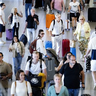 Amsterdam angry as Schiphol lowers fees due to fuel crisis: ‘A smaller airport only comes about through fair prices’