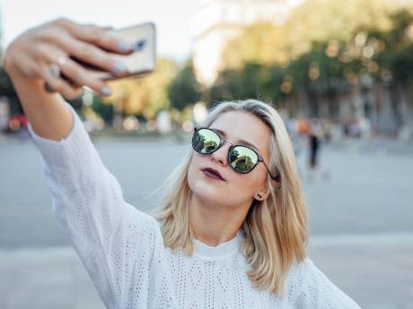 La France encadre les influenceurs: “La loi de la jungle, c’est fini”