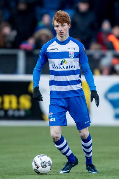 Van den Berg (16) alleen ouder dan Kras bij basisdebuut in eredivisie