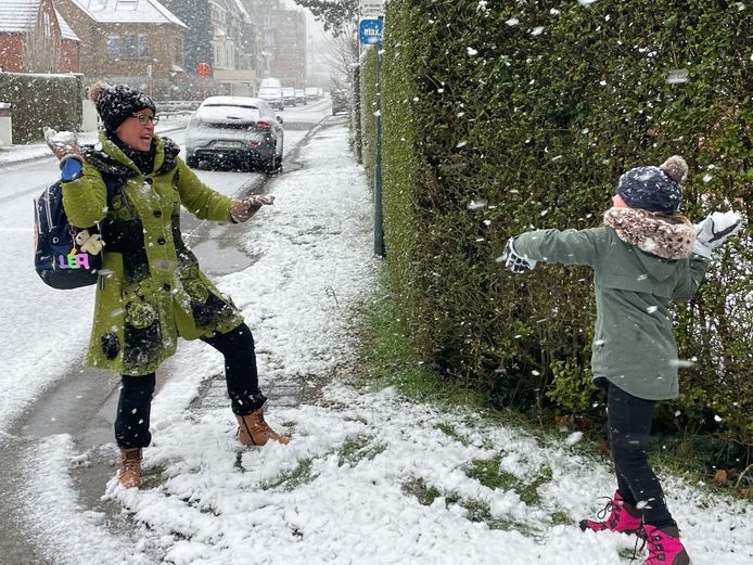 In maart viel er ook af en toe een laagje sneeuw. Dat zorgde zoals hier in Bredene ook voor heel wat sneeuwpret.