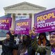 Het Hooggerechtshof is verdeeld over een zaak met ‘mogelijk rampzalige gevolgen’ voor de democratie in de VS