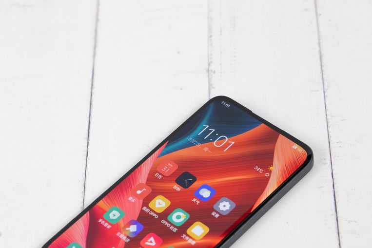 Aan de voorzijde is geen camera te zien Beeld Oppo