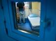 Gevangenisbewaarder in wurggreep na afpakken telefoon van gevangene 