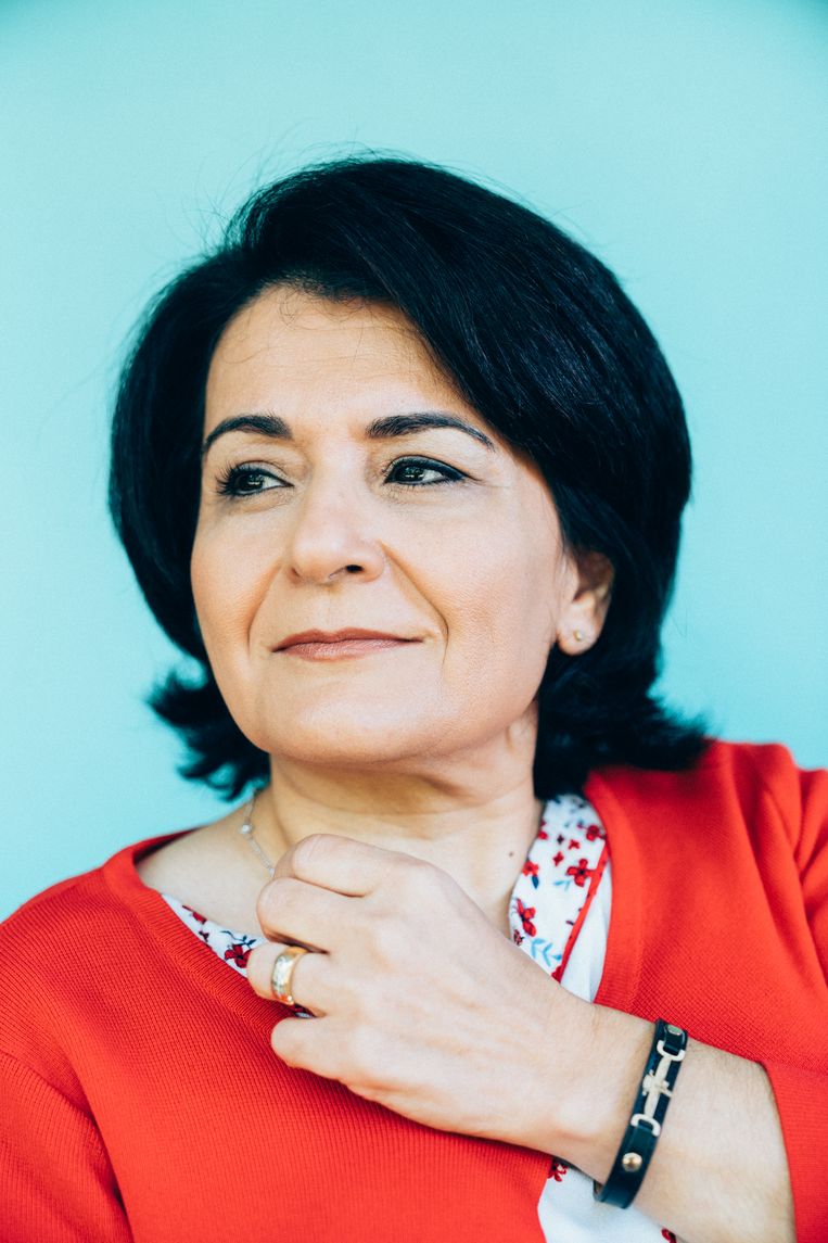 Homa Hosseini: 'Het gaat er steeds grover aan toe, de zedenpolitie gaat almaar agressiever te werk en de dood van Mahsa was de spreekwoordelijke druppel.' Beeld Rebecca Fertinel