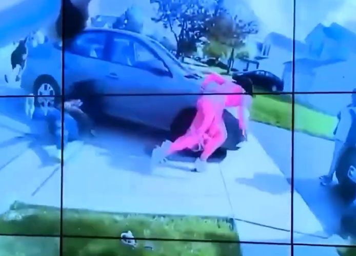 Quelques minutes avant le verdict de l'affaire George Floyd, la police américaine abat une adolescente noire armée d'un couteau.