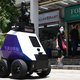 Dystopie viert hoogtij in Singapore nu robots door de straten patrouilleren