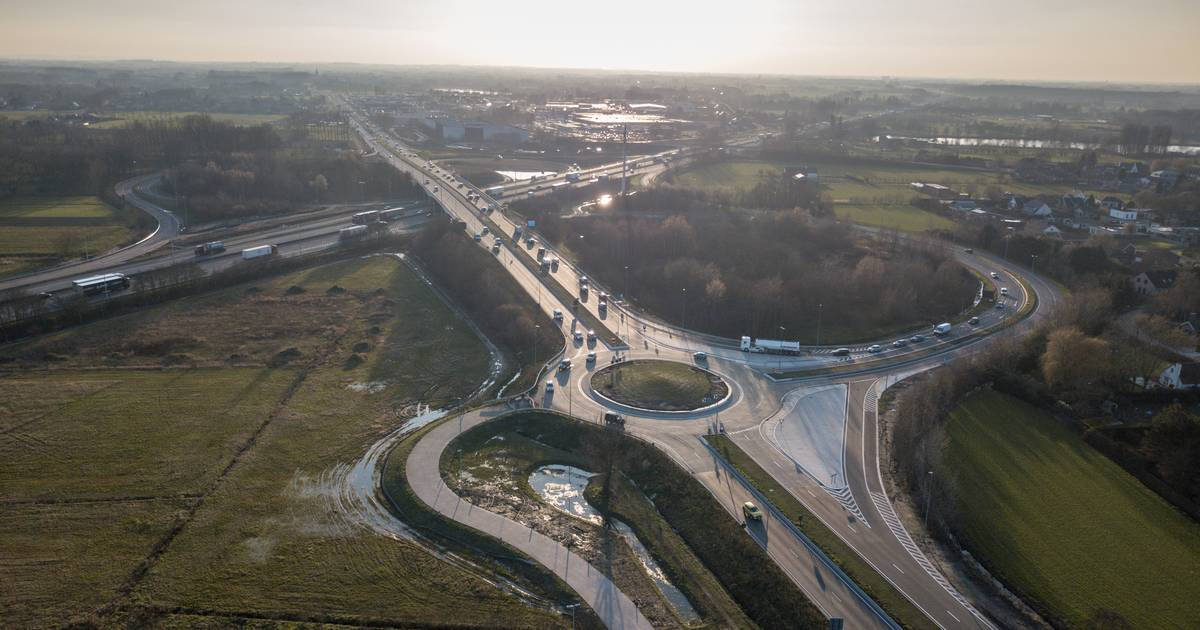 Op- en afrittencomplex E17 en carpoolparking Den Beer zijn klaar: “Geen ...