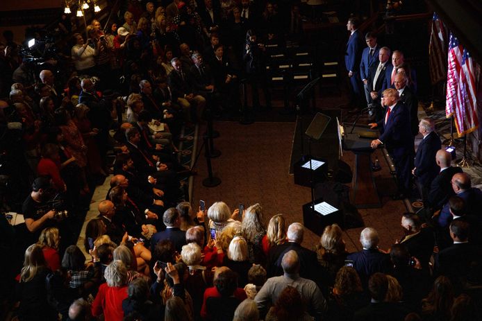 Trump in South Carolina voor een paar honderd toehoorders.