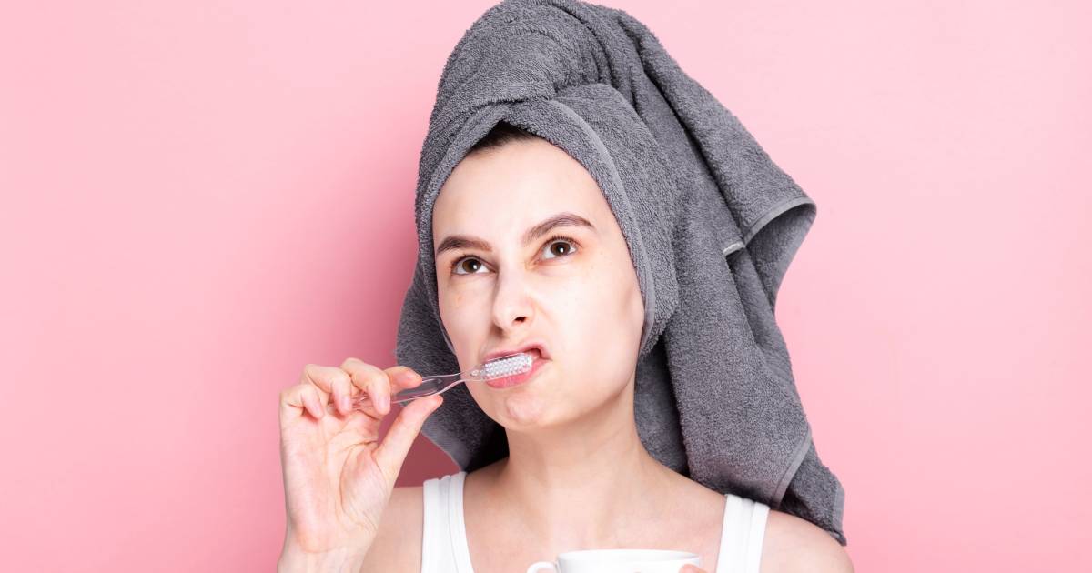 Fautil se brosser les dents avant ou après son café?