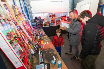 Zonder bestelling zou je in Elshout weleens naast het vuurwerk kunnen grijpen