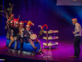 Niet-officiële carnavalsraadszitting op vooravond Aalst carnaval