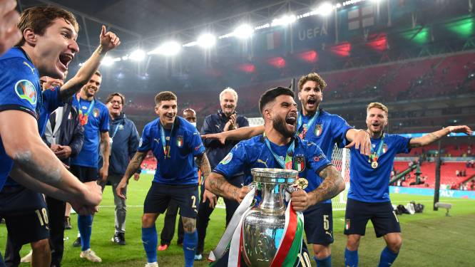 Na het feest van de zinderende sportzomer rest nu de kater in Italië: Serie A maakt pas op de plaats