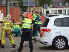 Lichaam op straat aangetroffen in Apeldoorn, politie doet onderzoek
