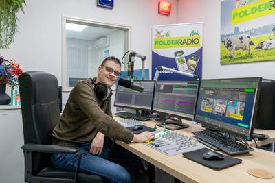 Radiofanaten springen in gat met plattelandsomroep Polder Radio: ‘KlaaiRadio leek te veel op Sky Rad