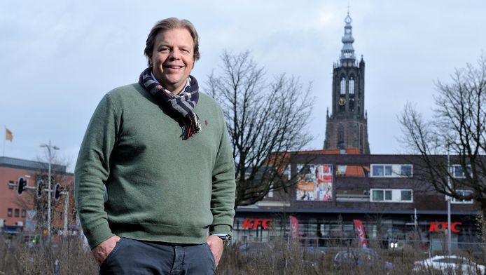 Kees van Loon kocht 'toen de prijs goed was' het terrein van voormalig sterrenrestaurant De Witte.