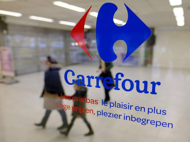 Verdeelde meningen na sociaal overleg Carrefour: socialistische vakbond hekelt inmenging regering terwijl christelijke vakbond tevreden is over het plan