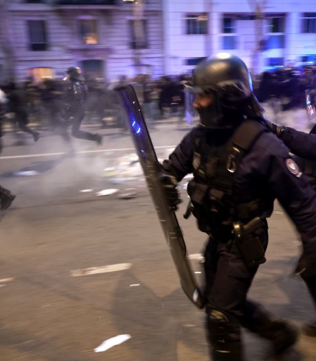 “Dignes des pires régimes autoritaires”: des images de violences lors des manifestations provoquent l’indignation