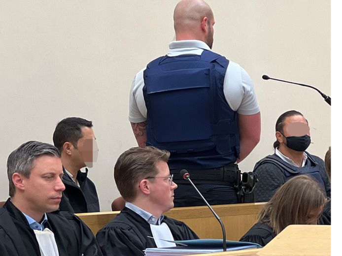 Links Dragisa Hamidovic, rechts zijn broer Sandro die hem toeriep een ‘barbie’ te zijn omdat hij te goed meewerkt met de speurders.