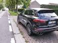De Porsche Cayenne van de 41-jarige ondernemer uit Kortrijk werd geïmmobiliseerd, in september 2020. De politie plaatste een wielklem op het voertuig.