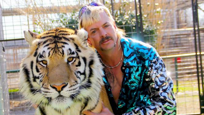 Joe Exotic uit Tiger King hoeft een jaar minder te brommen