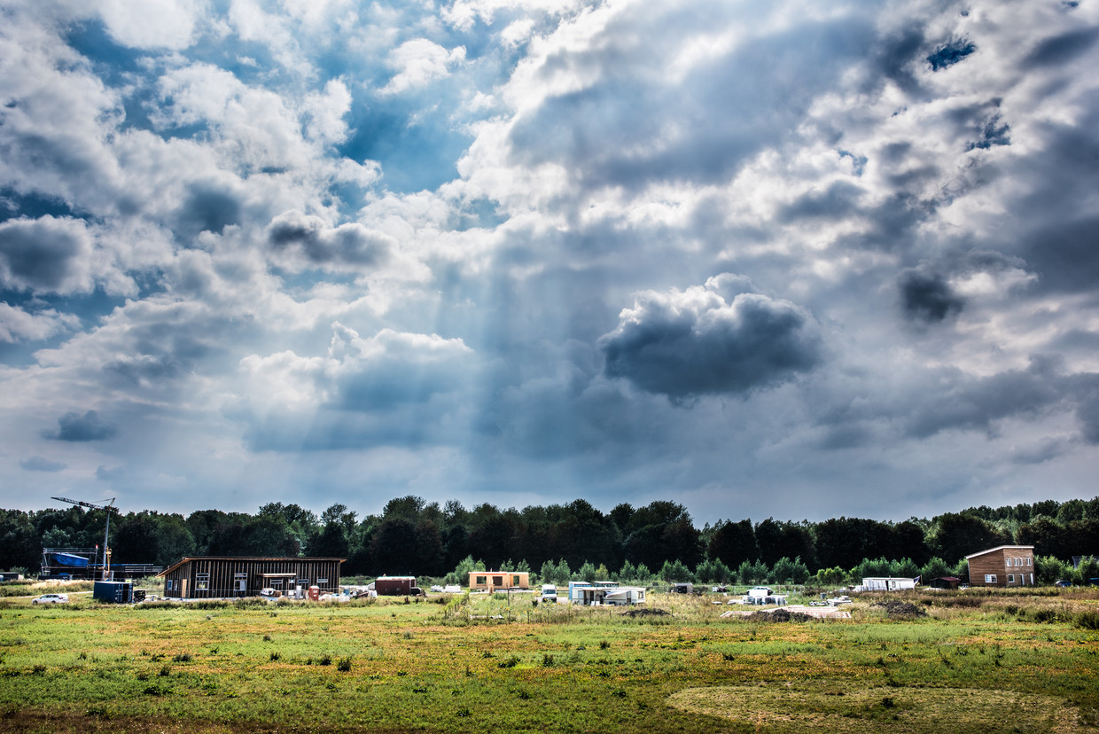 In 2015 kregen de eerste mensen in Oosterwold hun kavel. Inmiddels gonst het van de bouwactiviteiten. Beeld Simon Lenskens