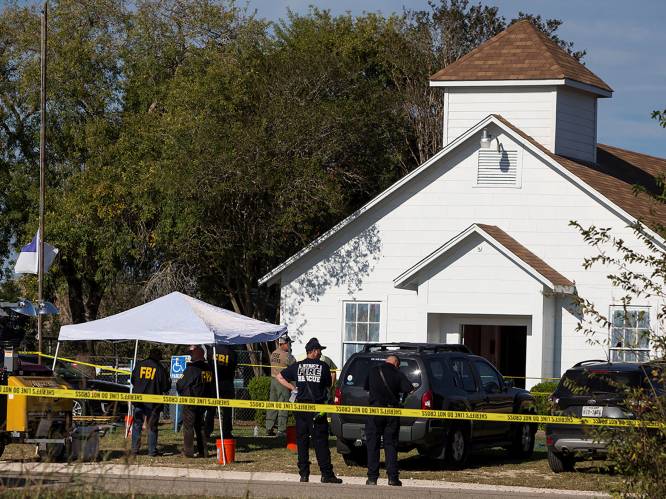 Zeker 26 doden bij schietpartij in kerk in Texas: lokale inwoner schoot dader neer