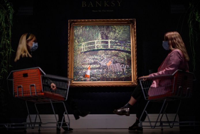'Show me the Monet' door de Britse straatartiest Banksy.