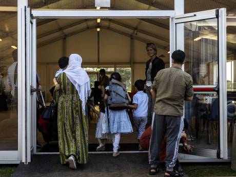 Afghaanse gezinnen naar rechter om evacuatie: ‘Smeekbeden personeel ambassade genegeerd’