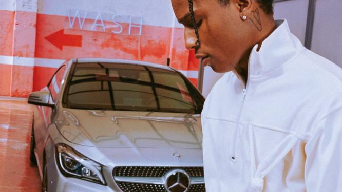 Rappers rappen het liefst over Mercedes-Benz