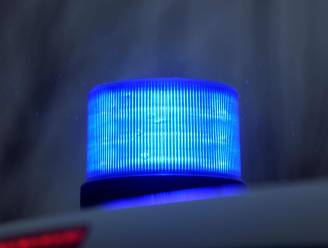 Drugsverslaafde crimineel rijdt met blauw zwaailicht over E17