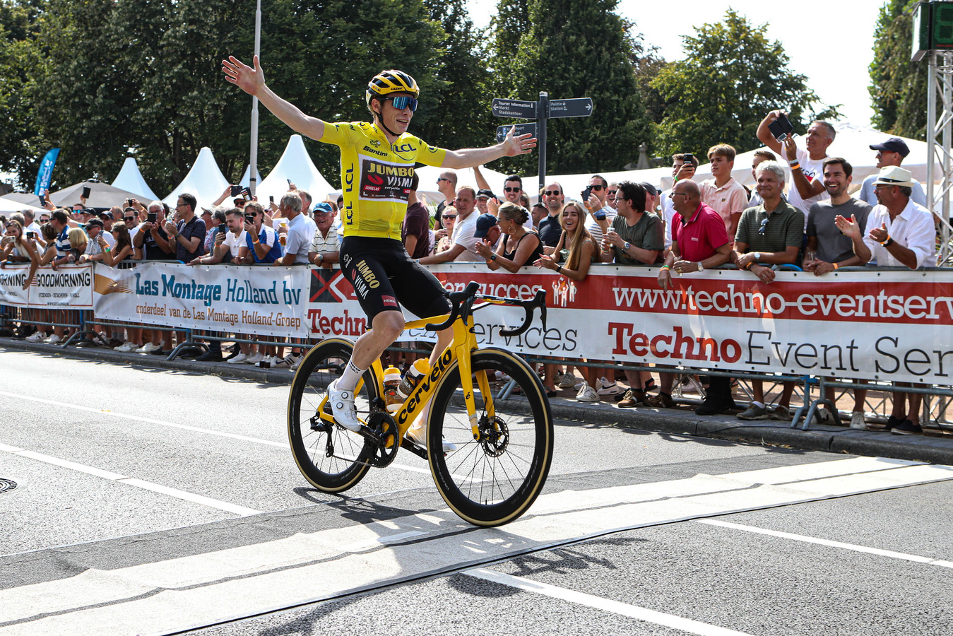 De ongeschreven regels van de na-Tourcriteriums: alles draait om poen ...