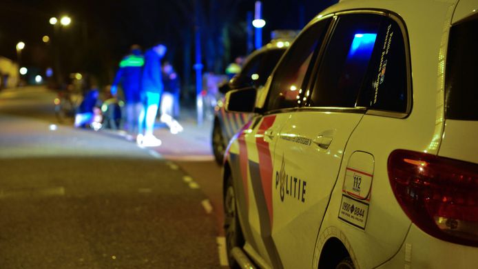 Bij een steekpartij in de Zeilbergsestraat in Deurne vrijdagavond, raakte één persoon gewond en is één verdachte aangehouden.