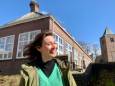 Regisseur Sarah zoekt voor haar theatervoorstelling alle verhalen over duizendjarige Schoonrewoerd 